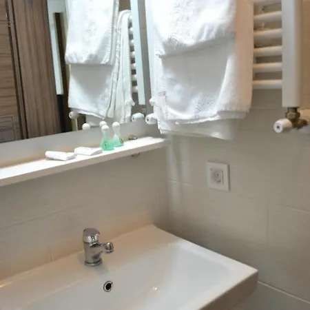 Banjisht & Resort 4*